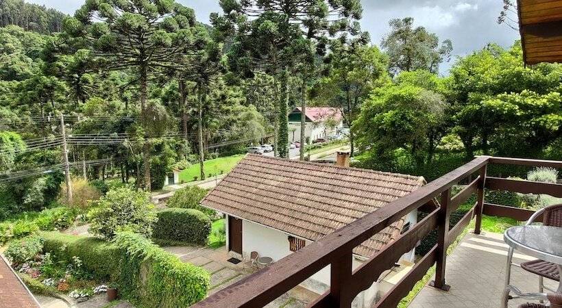 Hotel Chalés Leopoldo Em Monte Verde