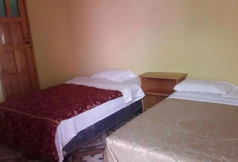هتل Hospedaje D' Reyes