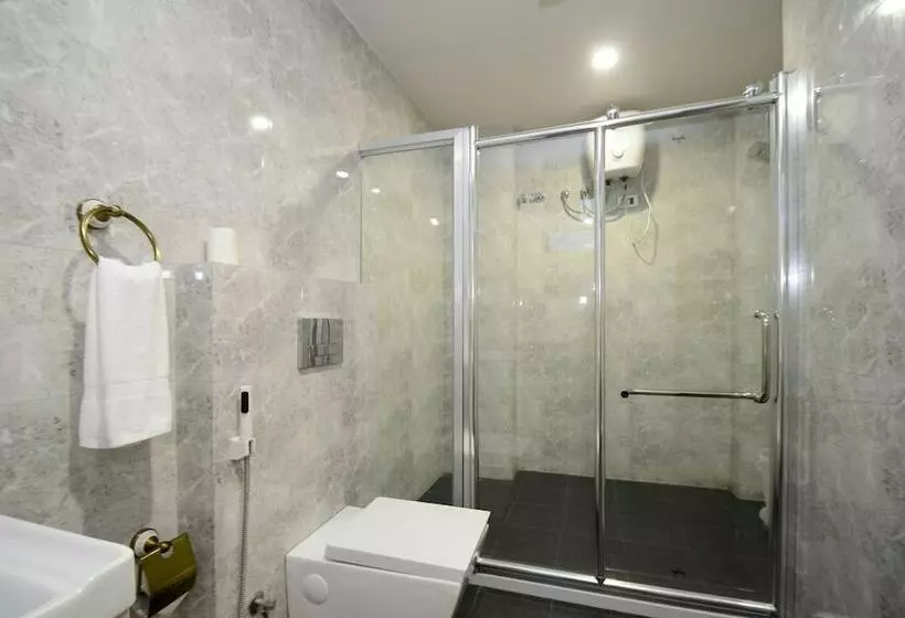 هتل Royal Polovictory