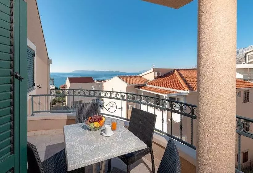 Hotell Villa Tucepi Apartments