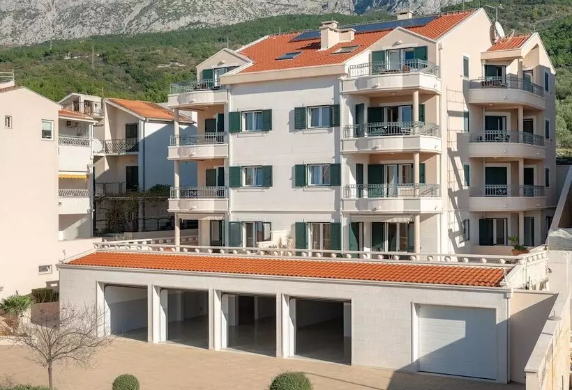 Hotell Villa Tucepi Apartments