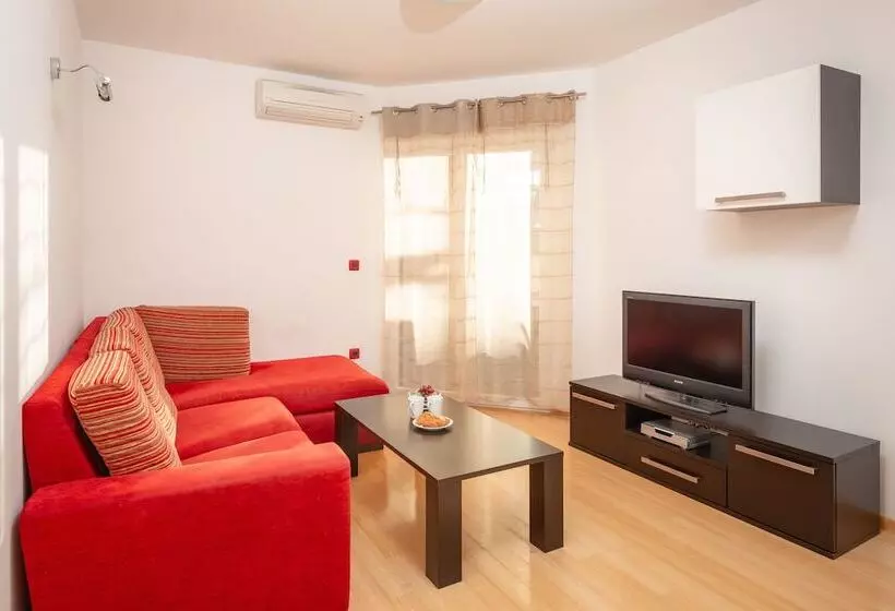 Hotell Villa Tucepi Apartments