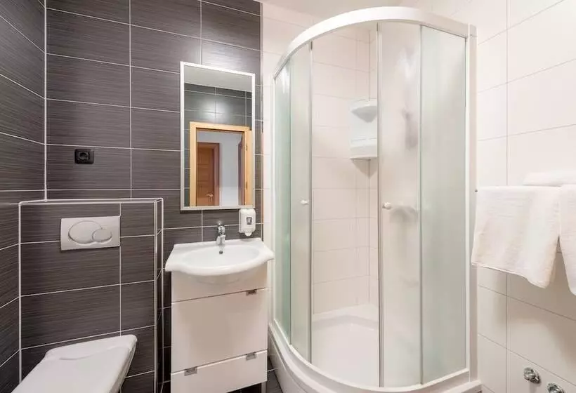 Hotell Villa Tucepi Apartments