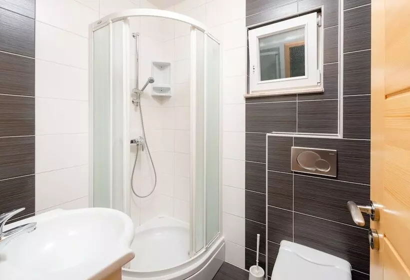 Hotell Villa Tucepi Apartments