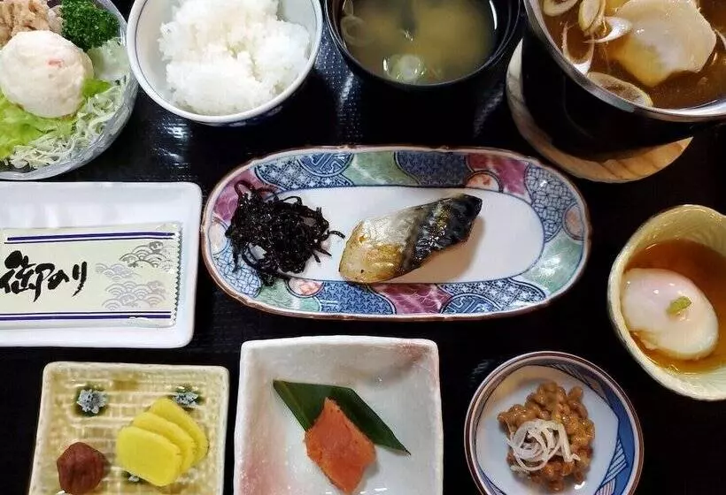 旅館 Ishiuchi Yungparunas
