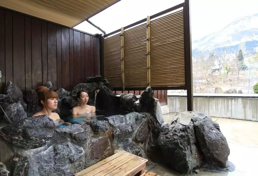 旅館 Ishiuchi Yungparunas