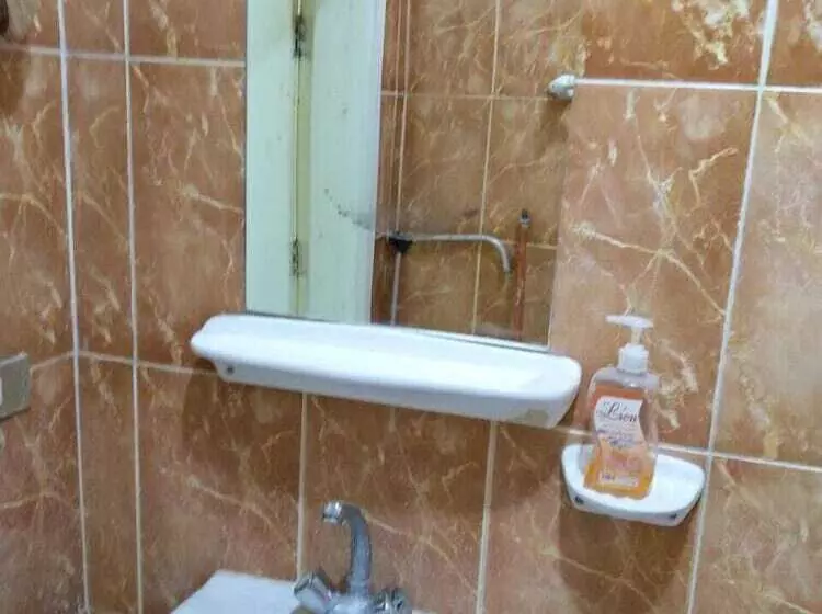 هاستل Majido