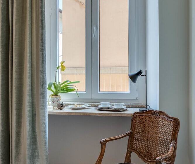 تختخواب و صبحانه Adrianus