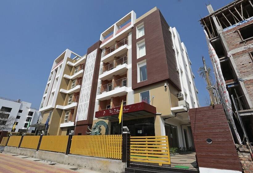 هتل Pikus Inn By Oyo Rooms