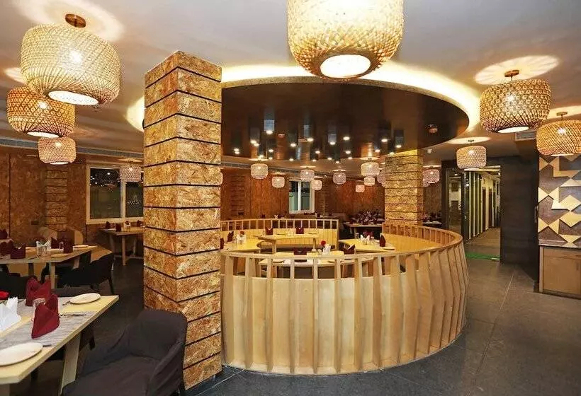 Hotelli Pikus Inn By Oyo Rooms