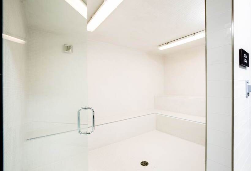 Pomeroy Hotel Fort Mcmurray