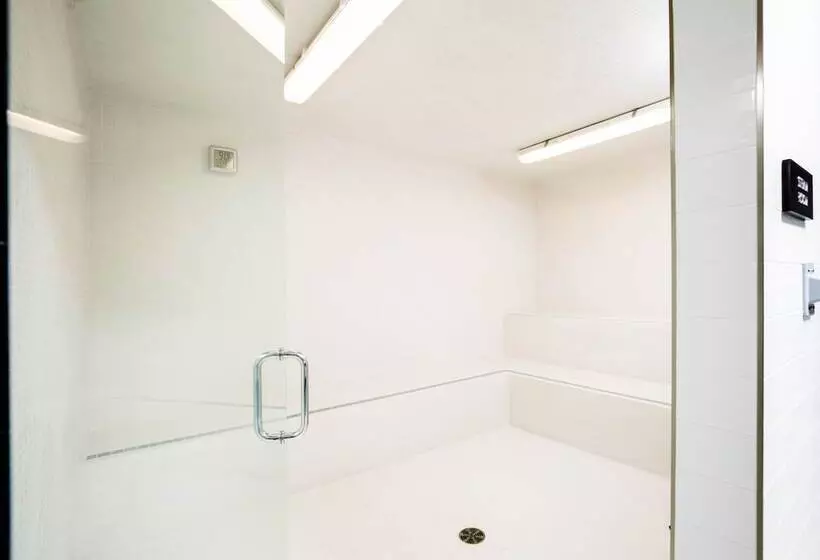 Pomeroy Hotel Fort Mcmurray