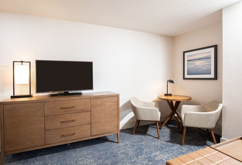 Pomeroy Hotel Fort Mcmurray