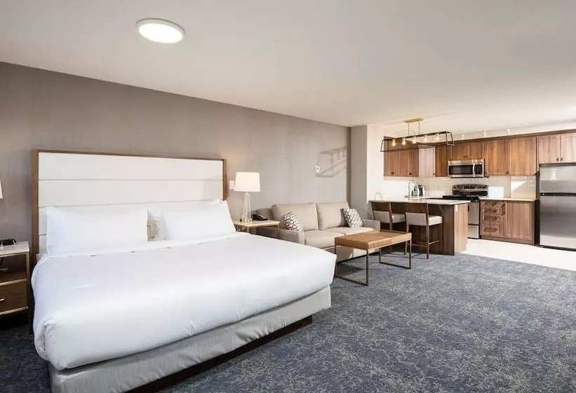 Pomeroy Hotel Fort Mcmurray