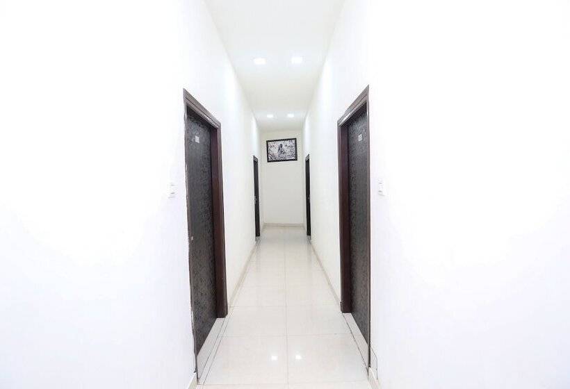 Hotel R Continental By Oyo Rooms