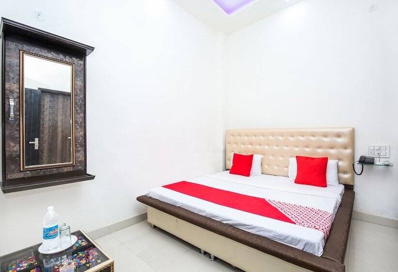 Hotel R Continental By Oyo Rooms