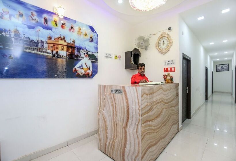 Hotel R Continental By Oyo Rooms