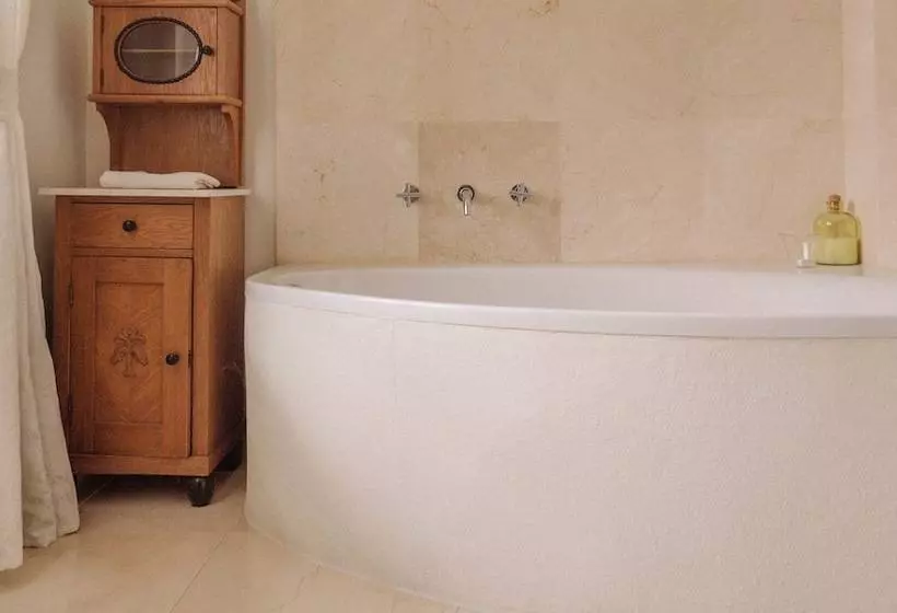 Hotelli The Palace At Osowa Sien