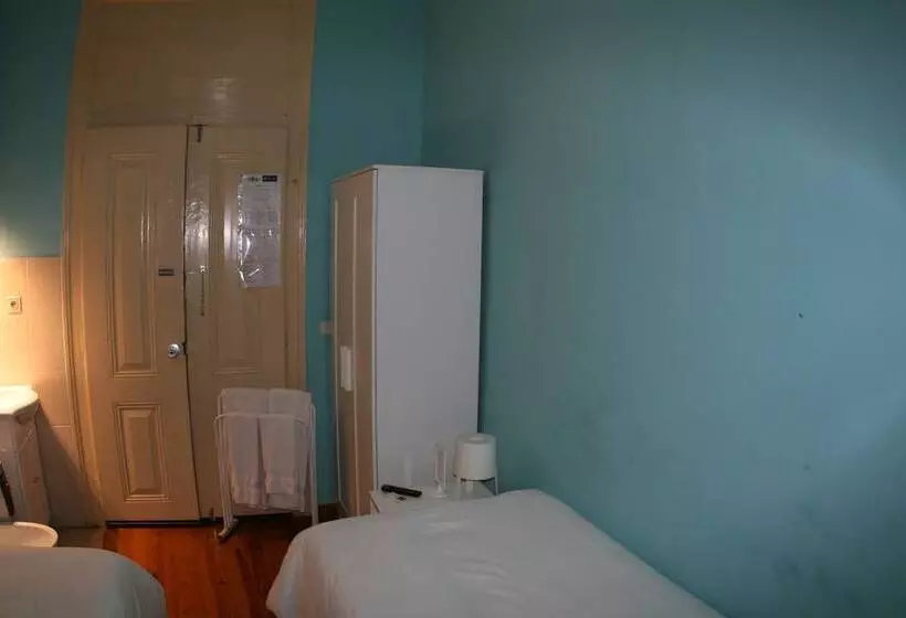 پانسیون Mana Guest House