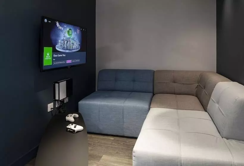 Yugo Explore   Amnis House