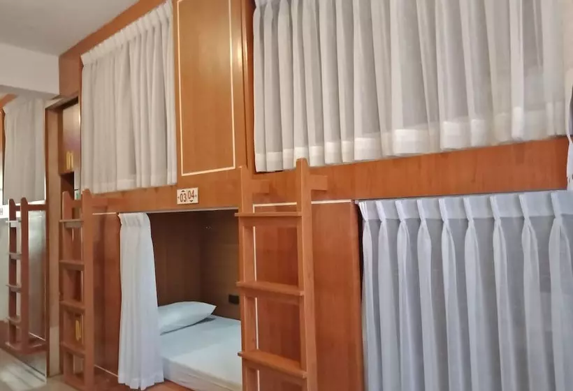 Bogor Cabin Inn   Hostel