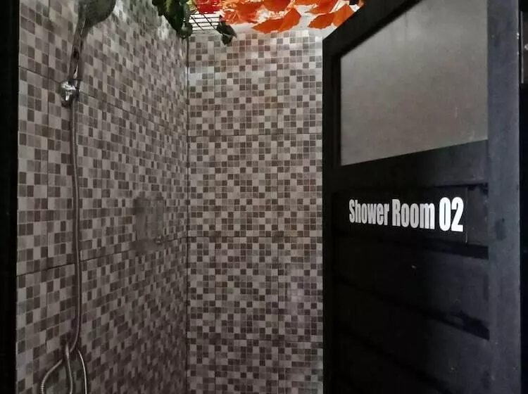 Bogor Cabin Inn   Hostel