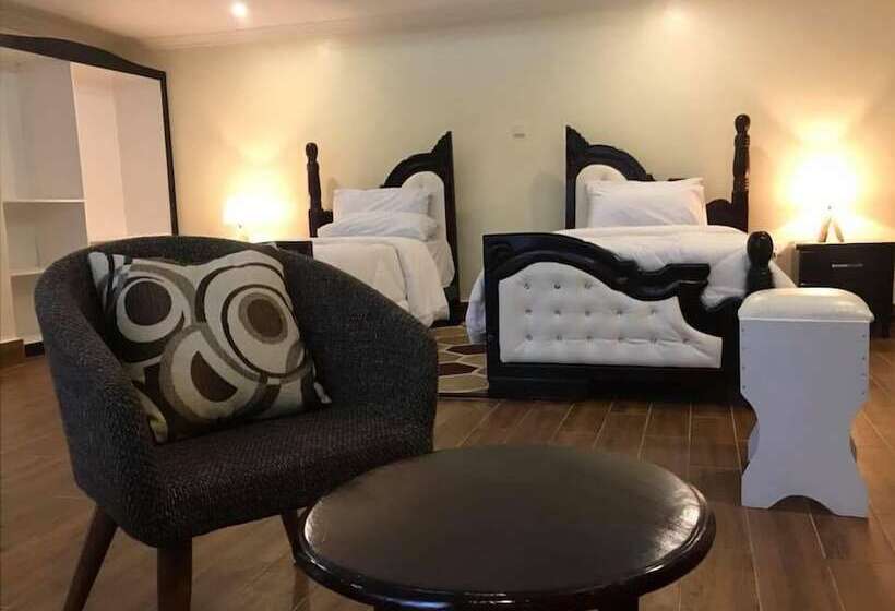 هتل Ingagi Park View Lodge