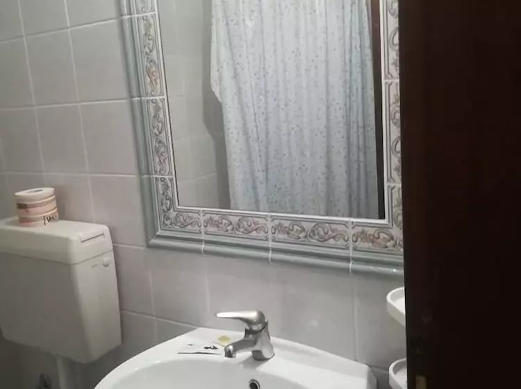 Maaseutuhotelli Agriturismo Castanito