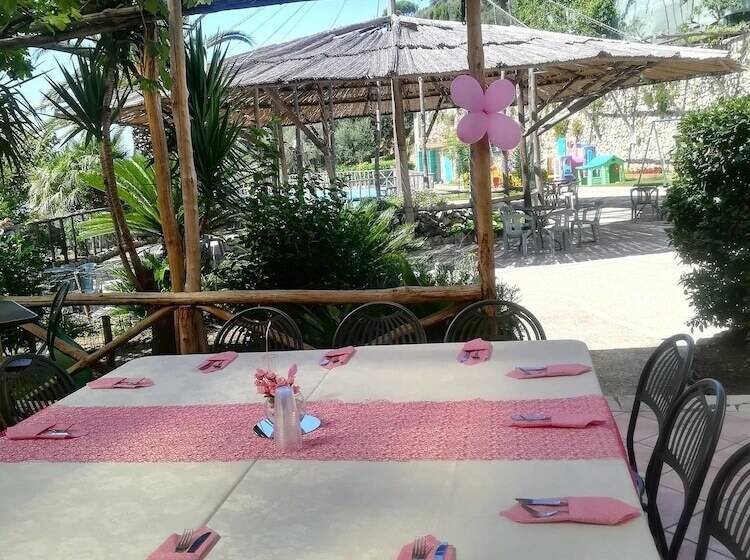 בית מלון כפרי Agriturismo Castanito