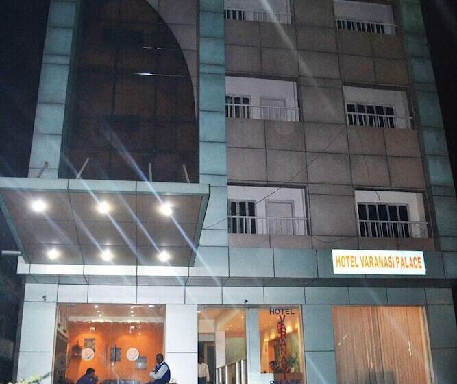 בית מלון כפרי Varanasi Palace
