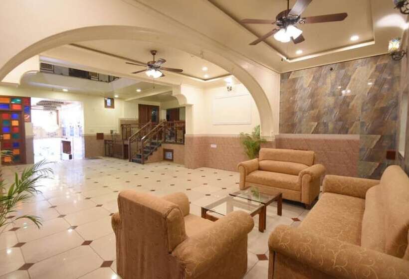 هتل Virasat Mahal Heritage