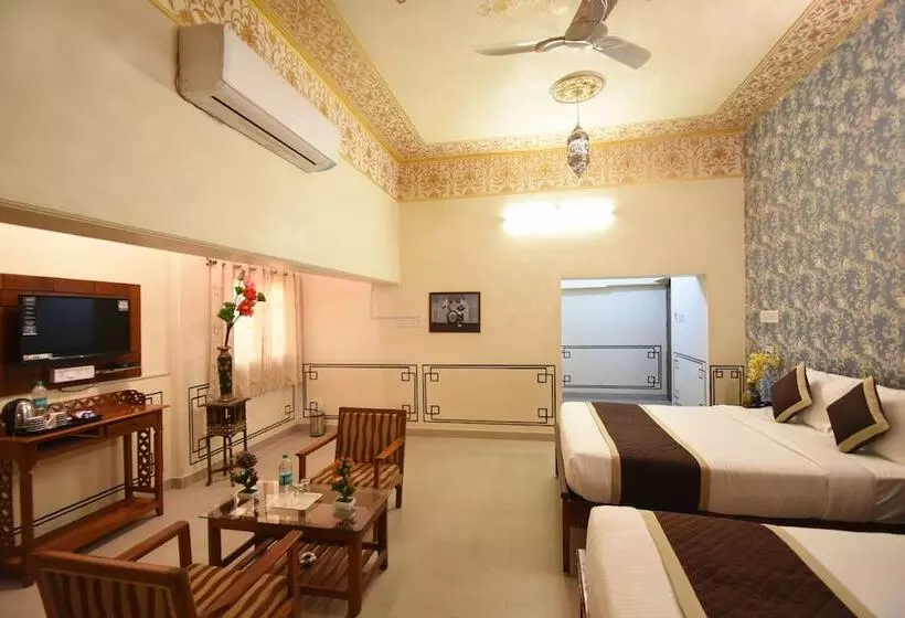 هتل Virasat Mahal Heritage