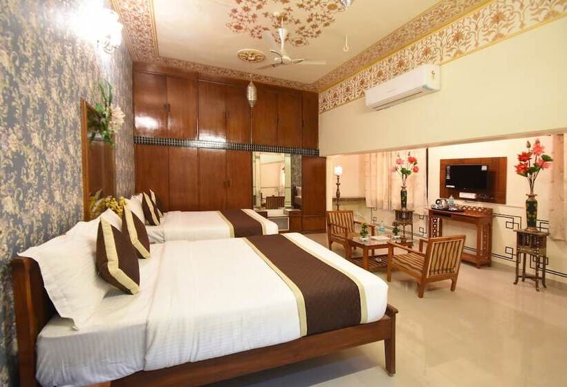 هتل Virasat Mahal Heritage