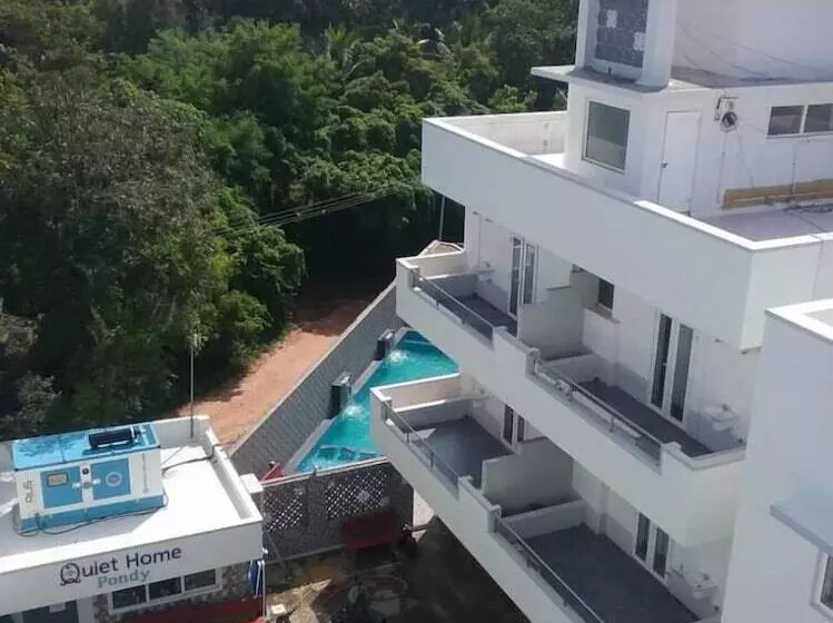 ペンション Quiet Home