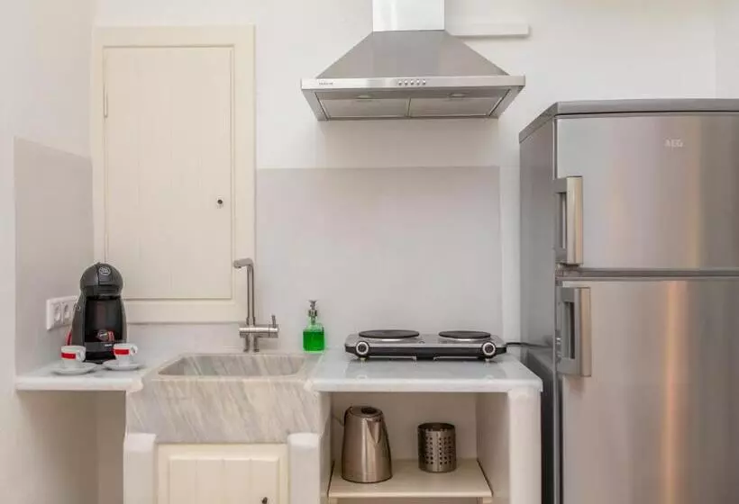 Thea Suites Naxos
