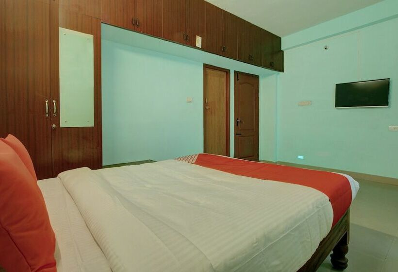 Veera Amohaa Service Apartments By Oyo Rooms