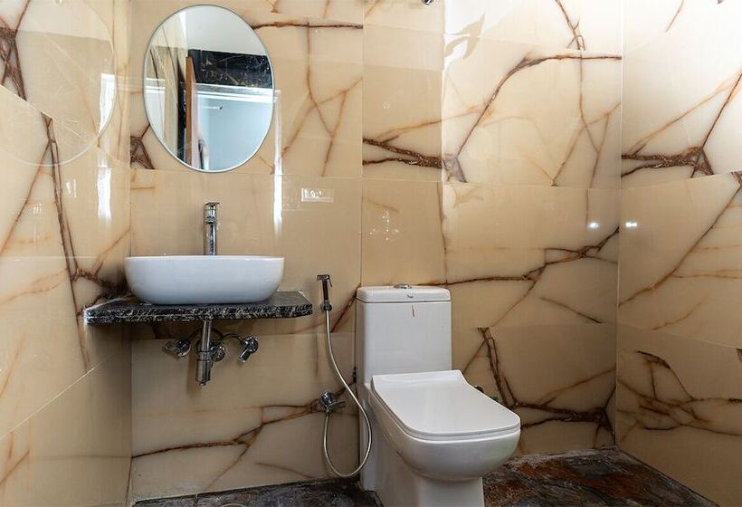 Vandrarhem Hide In Pushkar