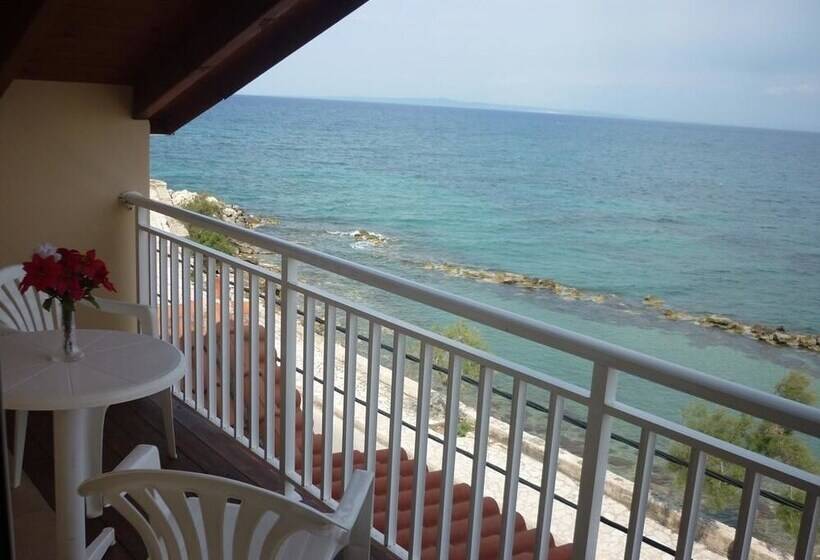 Elena S Luxury Studios And Apartments