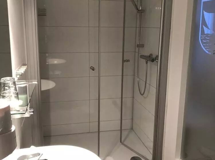 Hotelli Gasthaus Zum Schwan