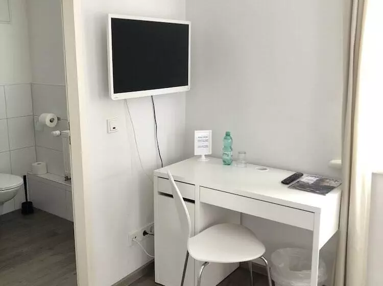 Hotelli Gasthaus Zum Schwan