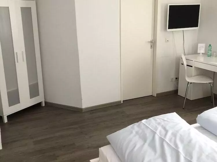 Hotelli Gasthaus Zum Schwan