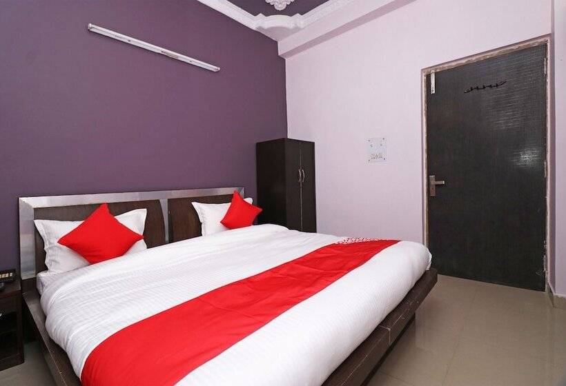 Oyo 24662 Hotel Shanti