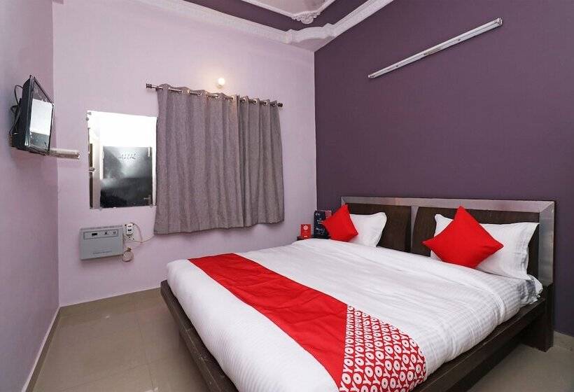 Oyo 24662 Hotel Shanti