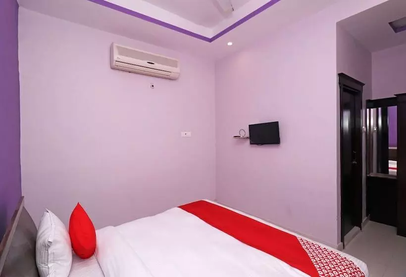 Oyo 24662 Hotel Shanti