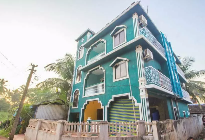 ペンション Oyo 19350 Home Spacious 1bhk Candolim