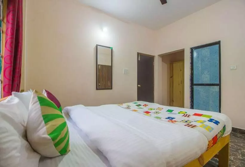 ペンション Oyo 19350 Home Spacious 1bhk Candolim