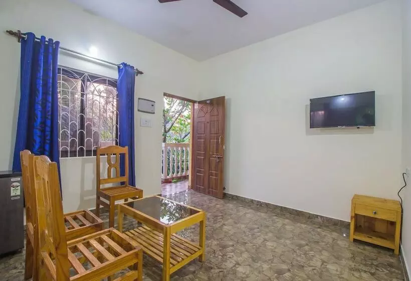 ペンション Oyo 19350 Home Spacious 1bhk Candolim