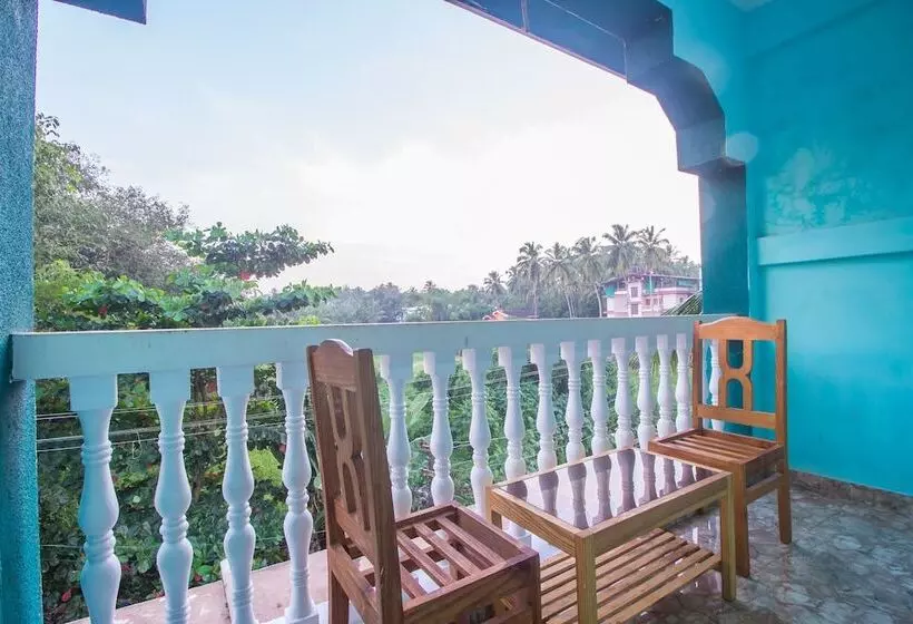 ペンション Oyo 19350 Home Spacious 1bhk Candolim