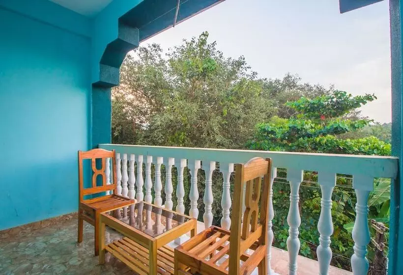 ペンション Oyo 19350 Home Spacious 1bhk Candolim
