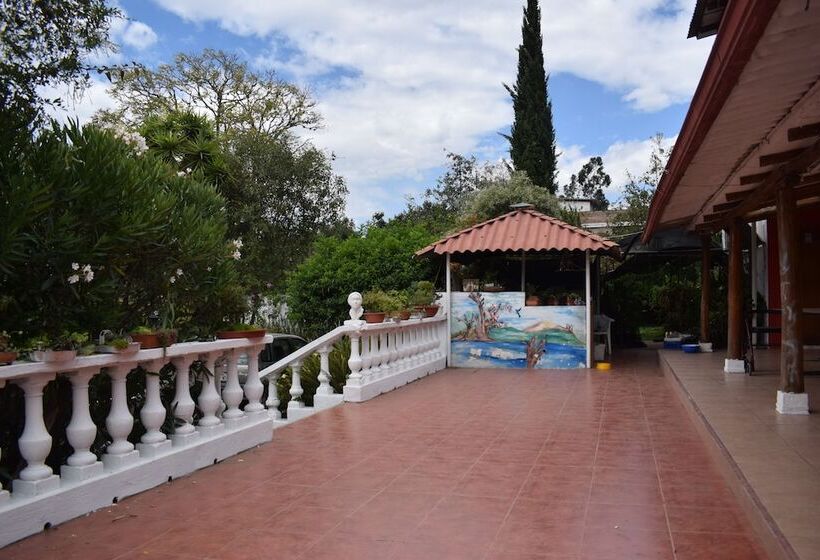 مبيت وإفطار Villa Ilalo